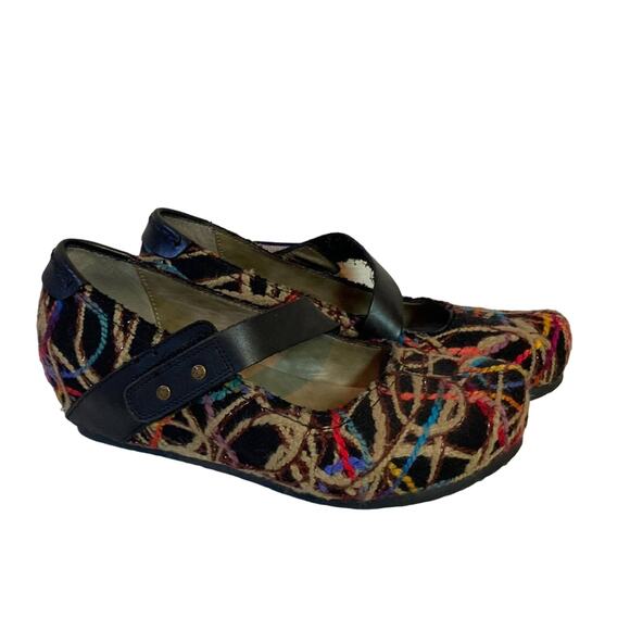 OTBT Shoes - OTBT Salem Colored Yard Mary Jane Hidden Wedge Clogs Size 7.5
